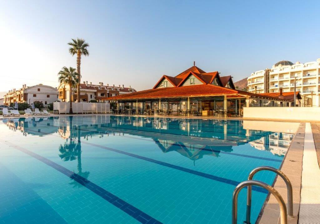 Club Pineta Hotel مرمريس المظهر الخارجي الصورة