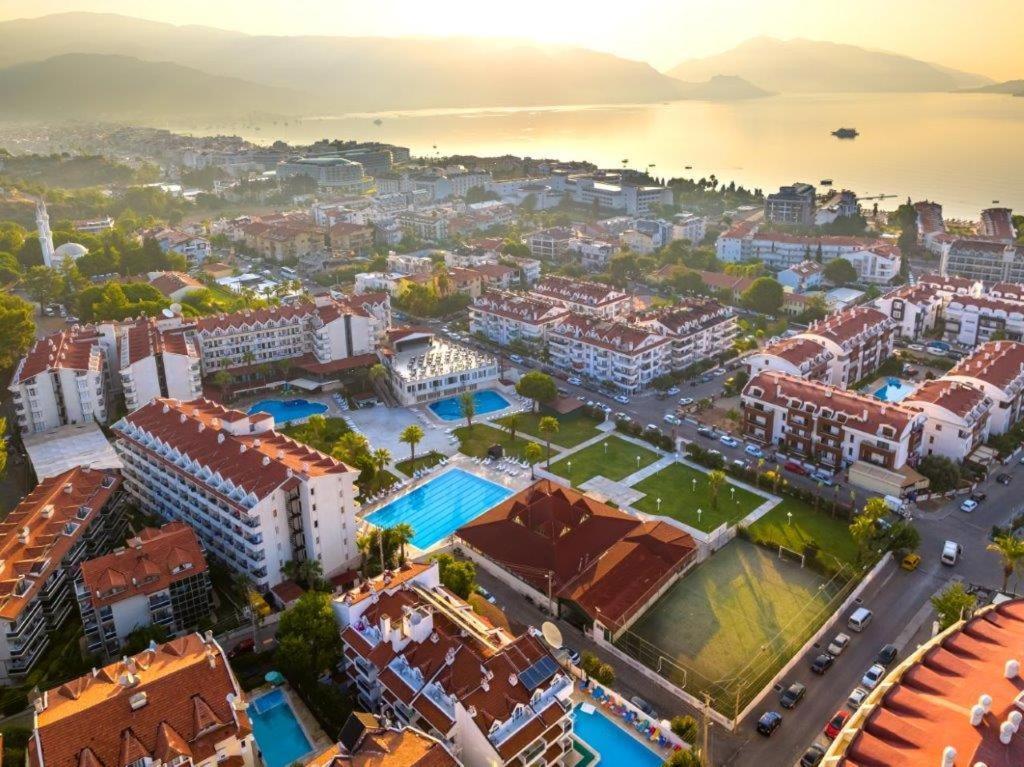 Club Pineta Hotel مرمريس المظهر الخارجي الصورة